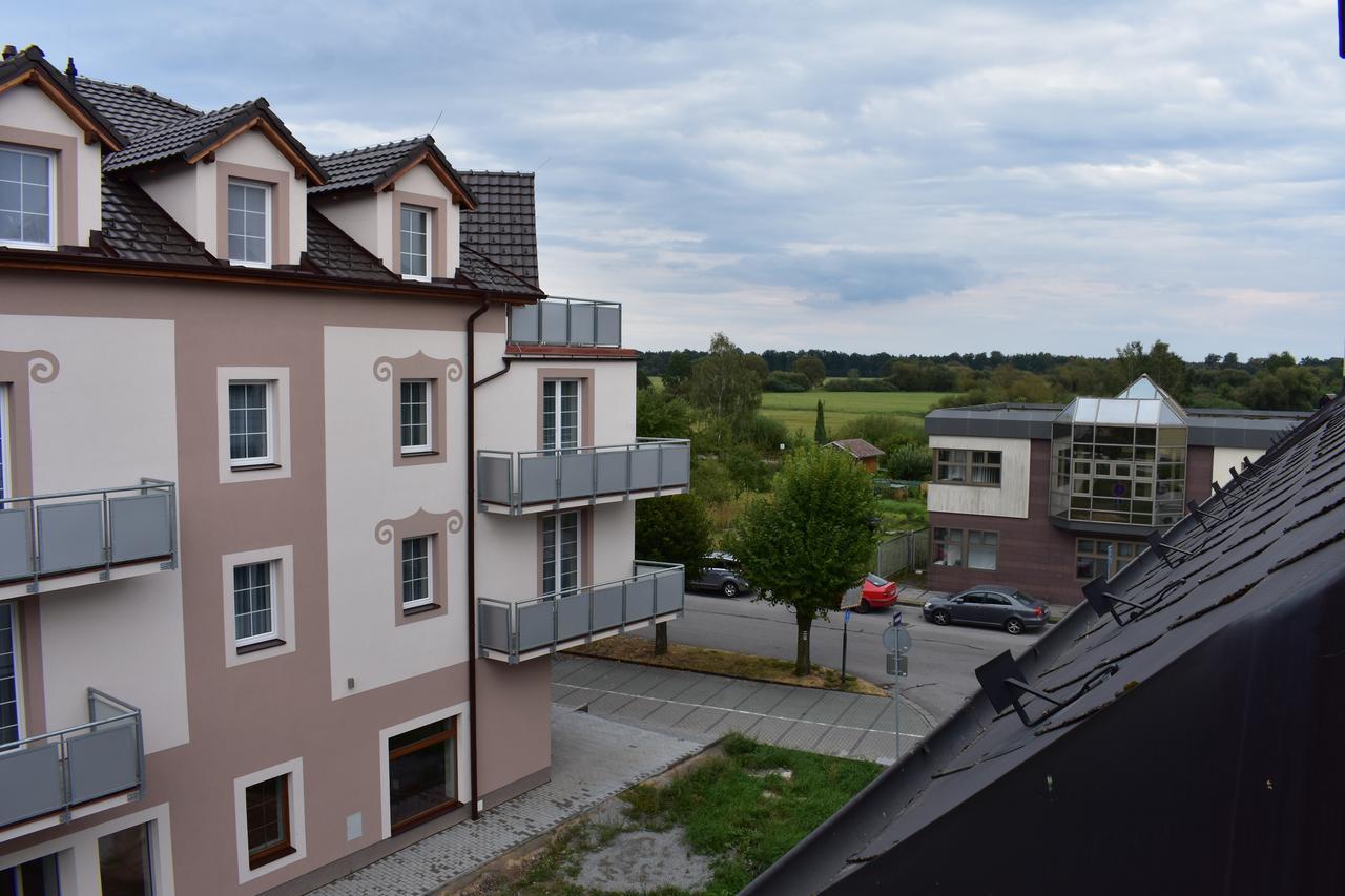 Apartment Bertik Třeboň Exteriör bild